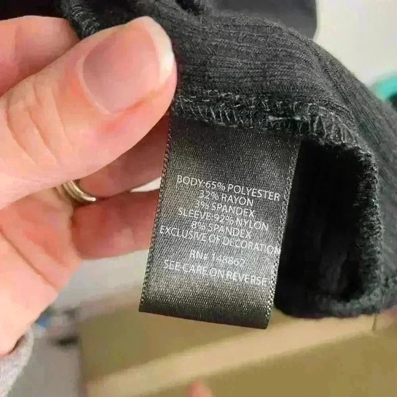 Torrid Size 1X Blouse Textured Embroidered Neckline Mesh Flutter Sleeve Black - Picture 6 of 6